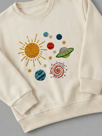 In A Galaxy Far Far Away - Sweatshirt Cream close-up by Tout Est Fichu