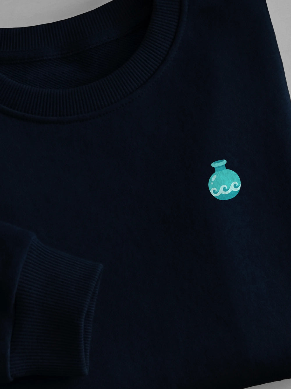 Little Phoenician Minis - Amphora Azure - Sweatshirt Navy close-up by Tout Est Fichu