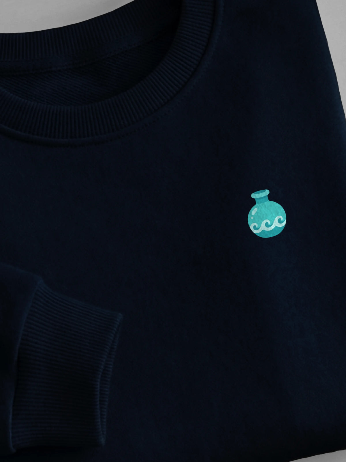 Little Phoenician Minis - Amphora Azure - Sweatshirt Navy close-up by Tout Est Fichu